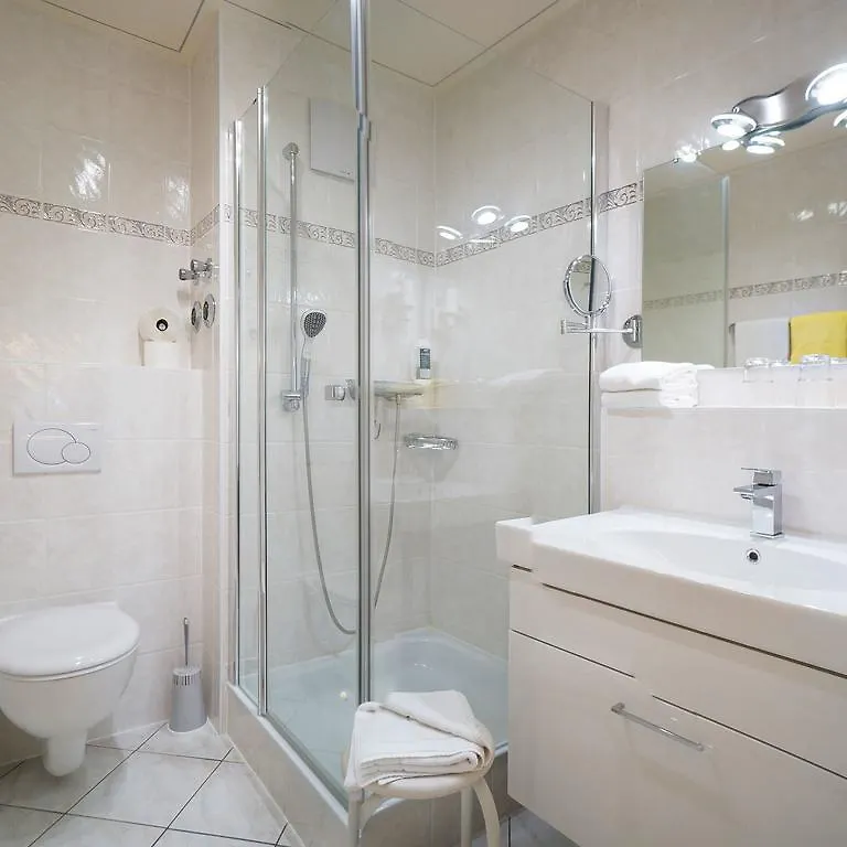 Apartment Europa Residenz Deluxe Suite 307 Mit Einem Schlafzimmer, 2 Balkone, Doppelstellplatz, Zwei Baeder Bad Fussing Germany